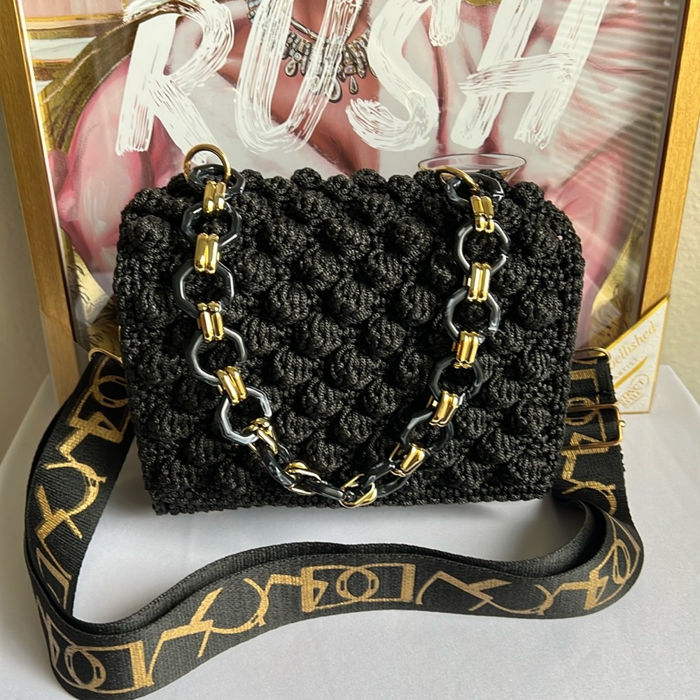 Classic Hand Crafted Crochet Crossbody Bag. - Picture 5 of 17